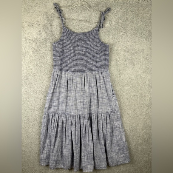 Blue chambray smocked bodice sundress size L preowned - Picture 3 of 8